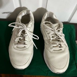 Addiction Size 11 EXTRA WIDE Men’s athletic shoes